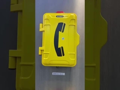 21 Un teléfono a prueba de intemperie